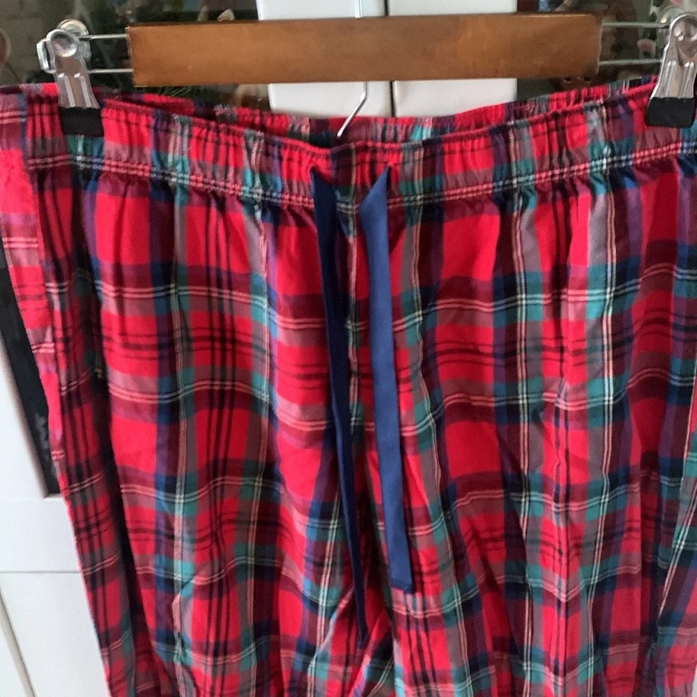 Victoria’s Secret sz S Plaid Pajamas - Red and Blue lighter weight like new! - Picture 8 of 10
